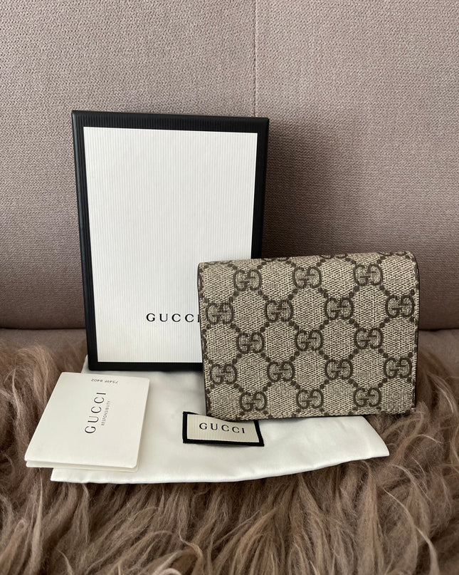 Preloved Authentic GG Supreme Gucci bifold wallet