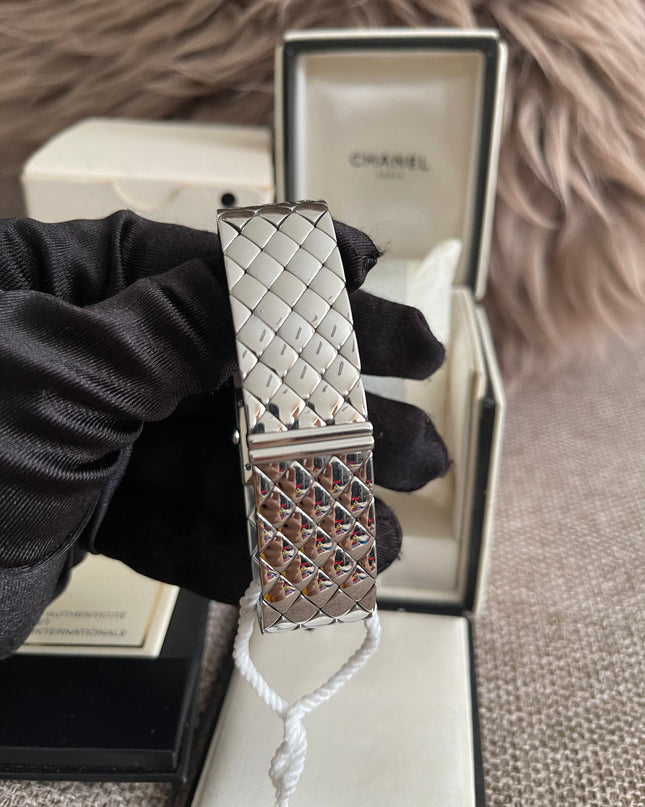 Preloved Authentic Chanel Matelassé Bangle Watch – Silver/Black Dial | Full Set