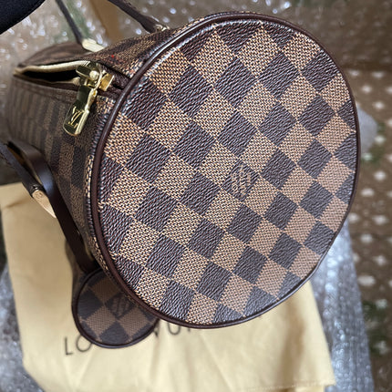 Prelove Louis Vuitton Pre-Owned
1990-2000s Papillon 30 w/provided strap