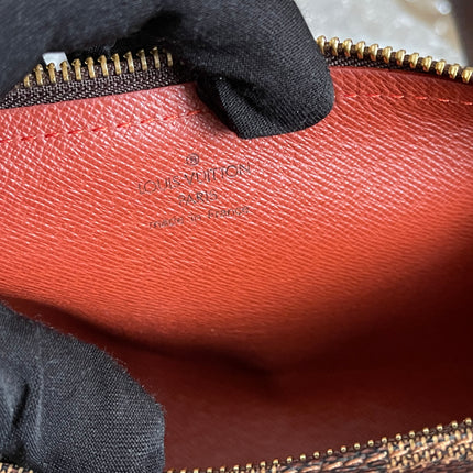 Prelove Louis Vuitton Pre-Owned
1990-2000s Papillon 30 w/provided strap