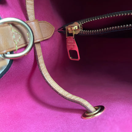 Preloved Authentic Louis Vuitton NéoNoé BB — Monogram Love Lock (Limited Edition)