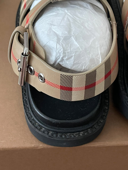Burberry bundle set kids eur 27-28