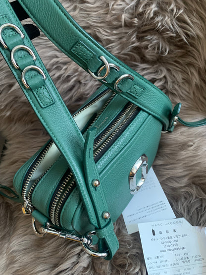 Marc Jacobs The Softshot 21 in cucumber green leather silver-tone hardware