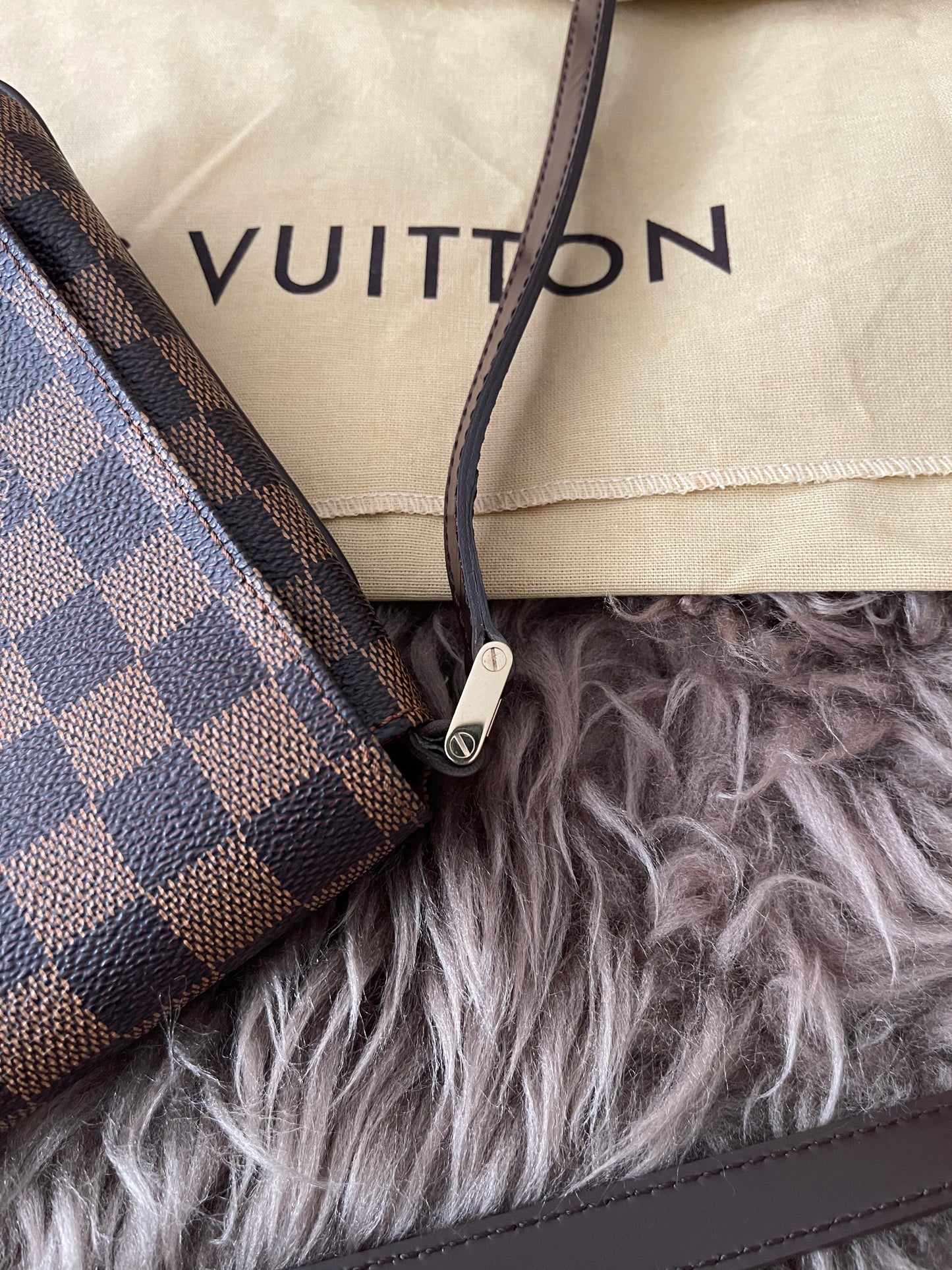 Preloved Authentic Louis Vuitton Damier Ebene Tango