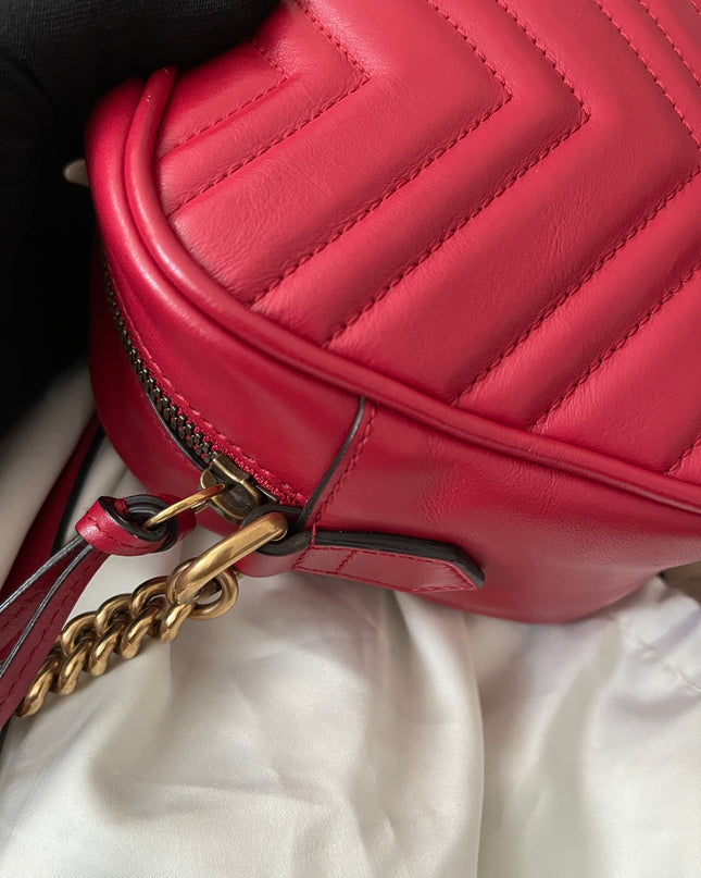 Preloved Authentic Gucci GG Marmont Camera Bag