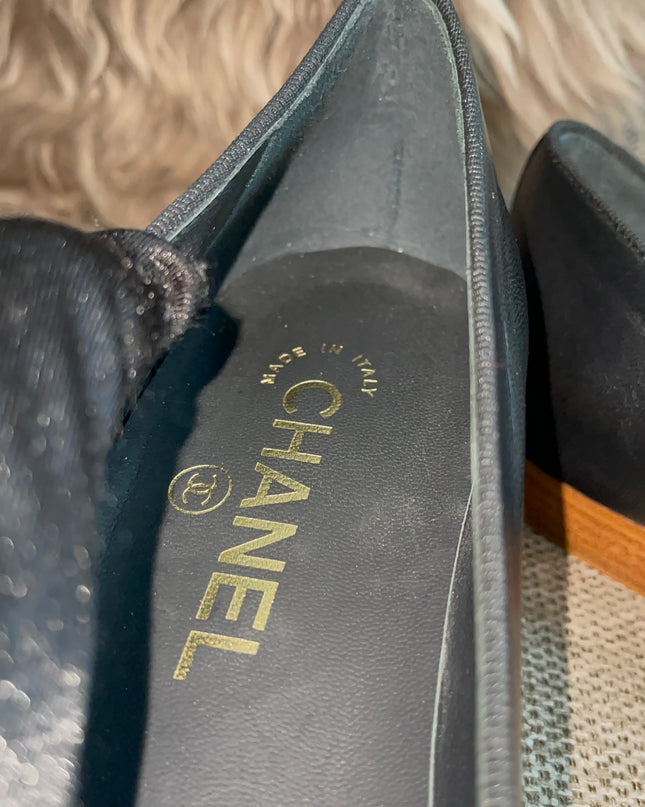 Preloved Authentic Chanel Ballet Flats — Black Lambskin & Patent Cap Toe (Size 35½)