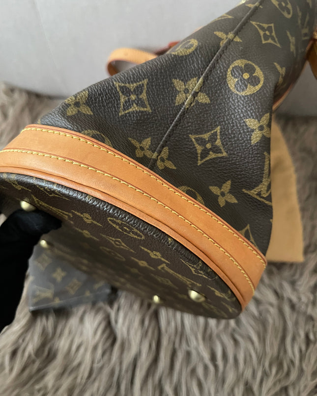 Preloved Authentic Rank B- Louis Vuitton Pre-Owned 2004 GM monogram bucket bag