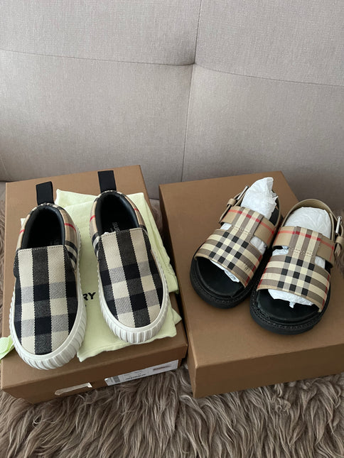 Burberry bundle set kids eur 27-28