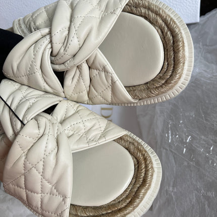 UNUSED Christian Dior White Cannage D Twist Slide Sandal 37