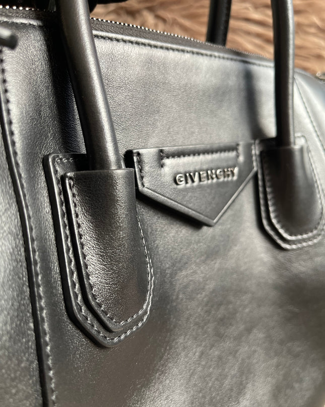 Preloved Authentic Givenchy Antigona Soft Small Bag Black Leather