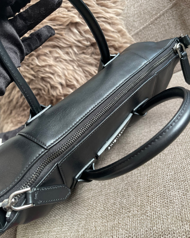 Preloved Authentic Givenchy Antigona Soft Small Bag Black Leather