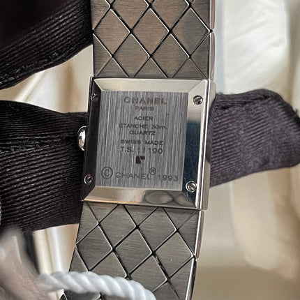 Preloved Authentic Chanel Matelassé Bangle Watch – Silver/Black Dial | Full Set