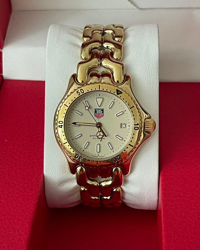Preloved Authentic TAG Heuer Professional 200M Watch