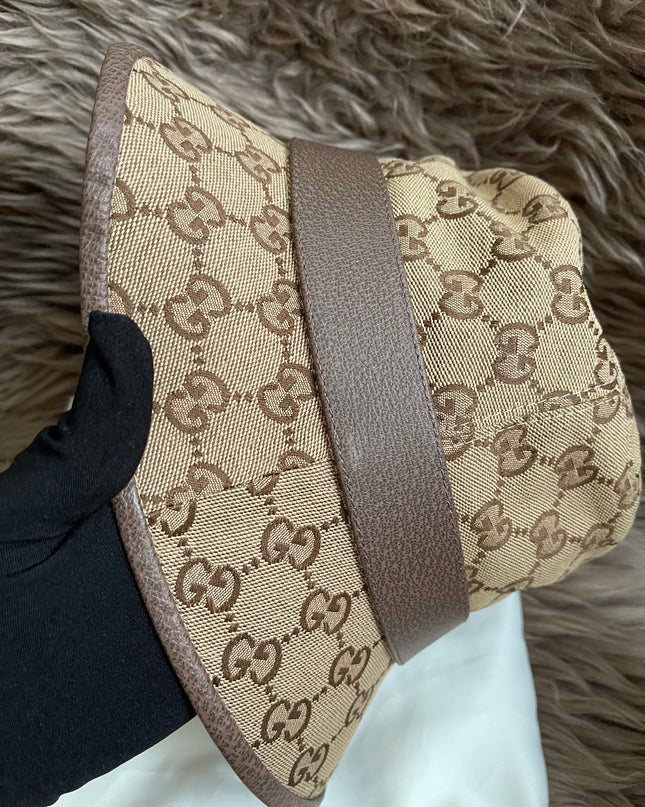 UNUSED GUCCI GG CANVAS BUCKET HAT
