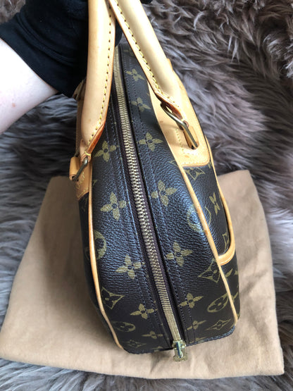 Preloved LOUIS VUITTON Monogram Trouville