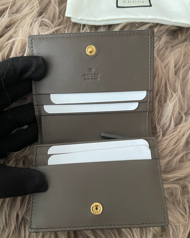 Preloved Authentic GG Supreme Gucci bifold wallet