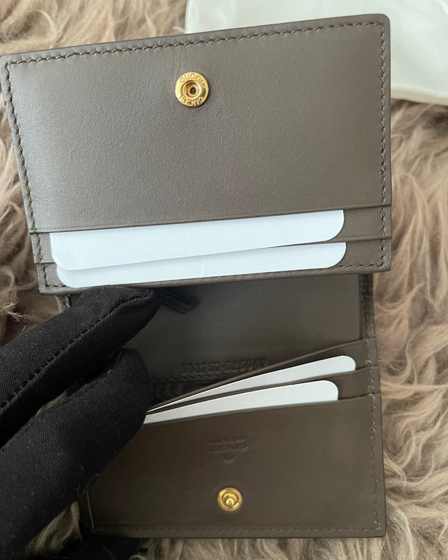 Preloved Authentic GG Supreme Gucci bifold wallet