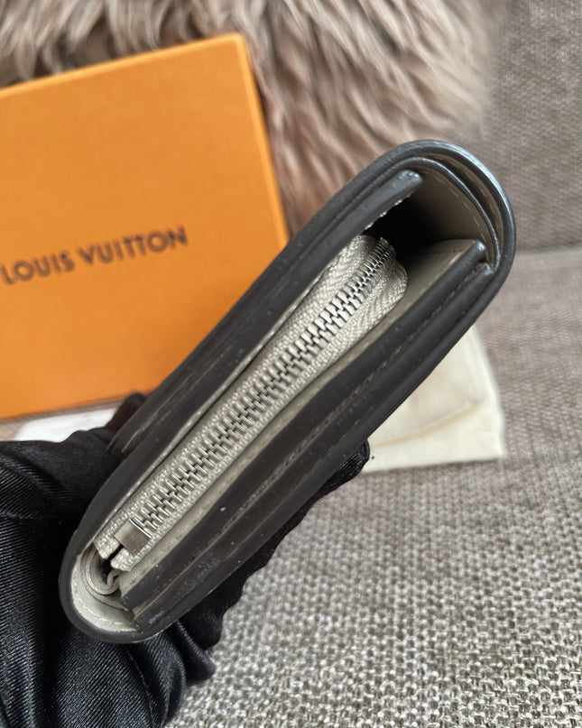 preloved AUTHENTIC Louis Vuitton Iris Compact Wallet – Mahina Galet