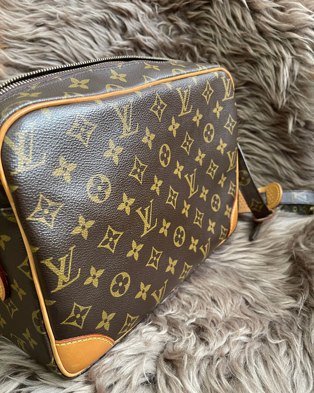 Preloved Louis Vuitton 2005 Nil messenger bag