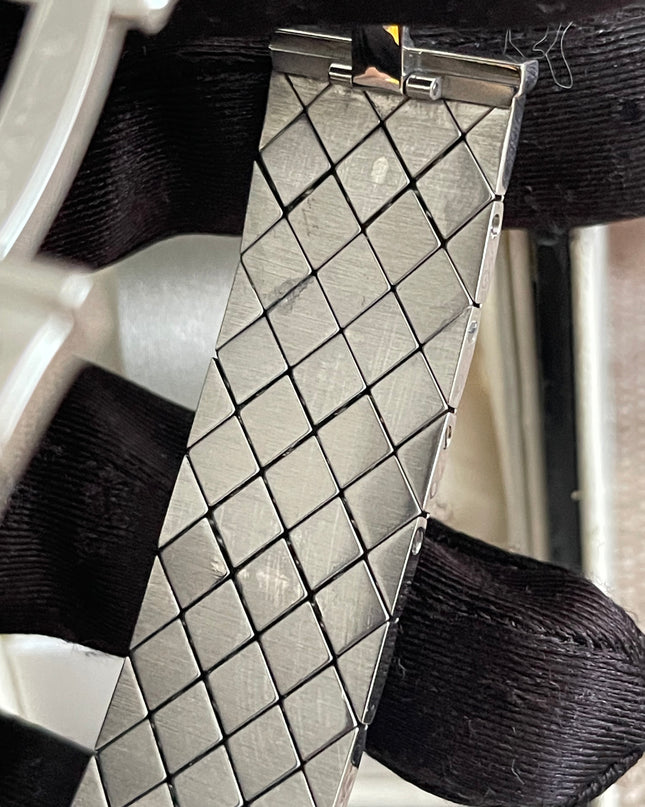 Preloved Authentic Chanel Matelassé Bangle Watch – Silver/Black Dial | Full Set