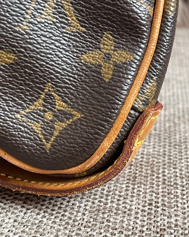 Preloved Authentic Louis Vuitton Croissant MM