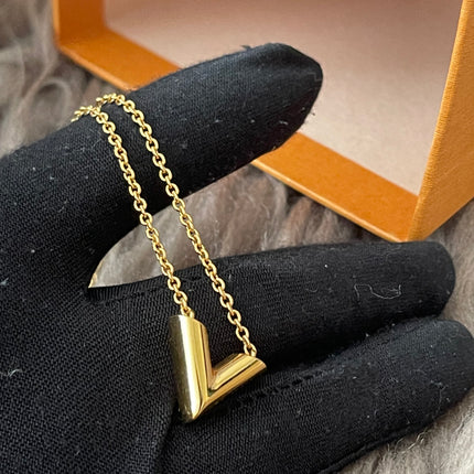 Preloved Authentic Essential V Necklace