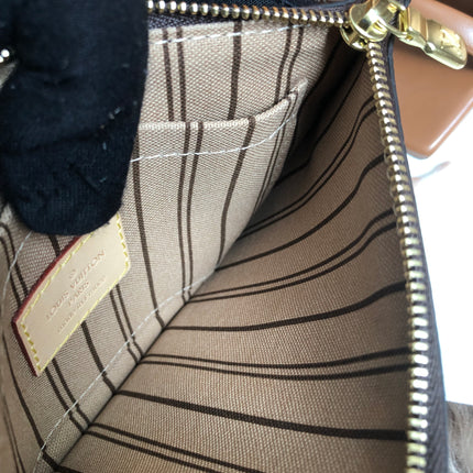 Preloved Louis Vuitton Monogram Neverfull Pouch