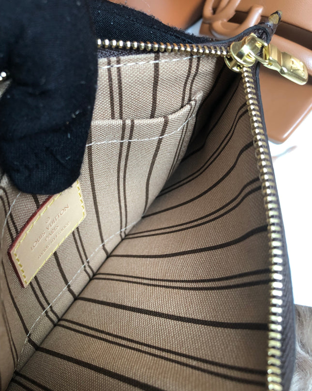 Preloved Louis Vuitton Monogram Neverfull Pouch