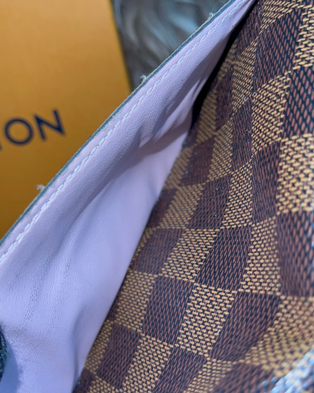 Preloved Authentic Louis Vuitton Sarah Wallet in Damier Ebene
