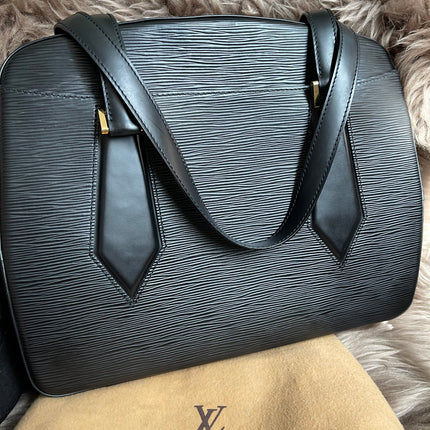 Preloved LOUIS VUITTON Voltaire Epi Leather Shoulder Bag