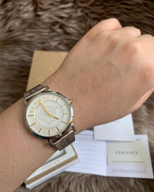 VERSACE V-ESSENTIAL VEK4005/21
Women's watch