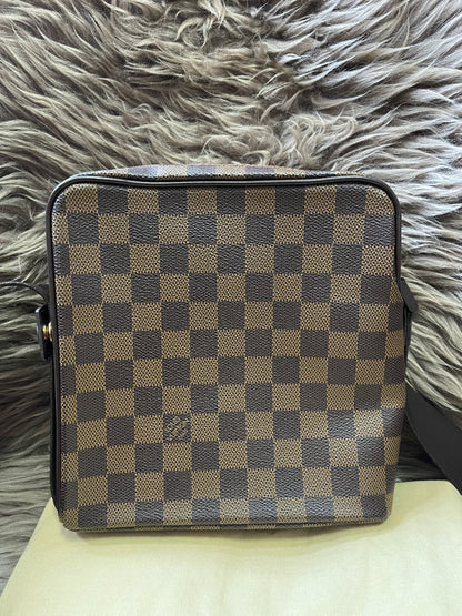 BIG DROP!! Preloved Louis Vuitton 2004 Olav PM shoulder bag