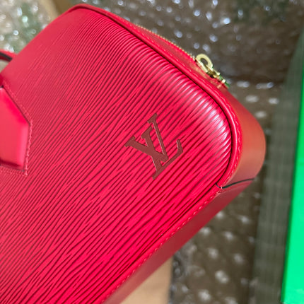 Preloved Louis Vuitton Red Epi Jasmin Handbag w/provided strap