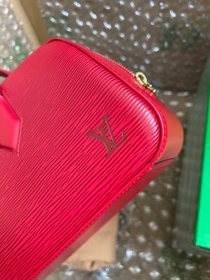 Preloved Louis Vuitton Red Epi Jasmin Handbag w/provided strap