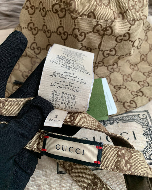 Gucci
Reversible GG & nylon bucket hat