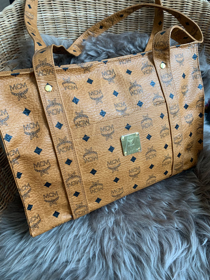 MCM Cognac Visetos Coated Canvas Medium Heritage Top Zip Shopper Tote