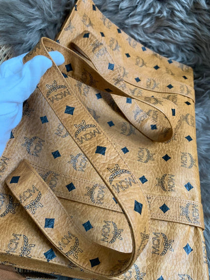 MCM Cognac Visetos Coated Canvas Medium Heritage Top Zip Shopper Tote