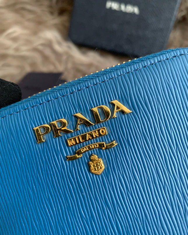 Prada Zip Aroud Coin Purse
