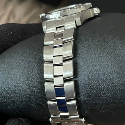 Preloved Authentic Rank A- TAG Heuer 2000 Professional / Exclusive Series Watch