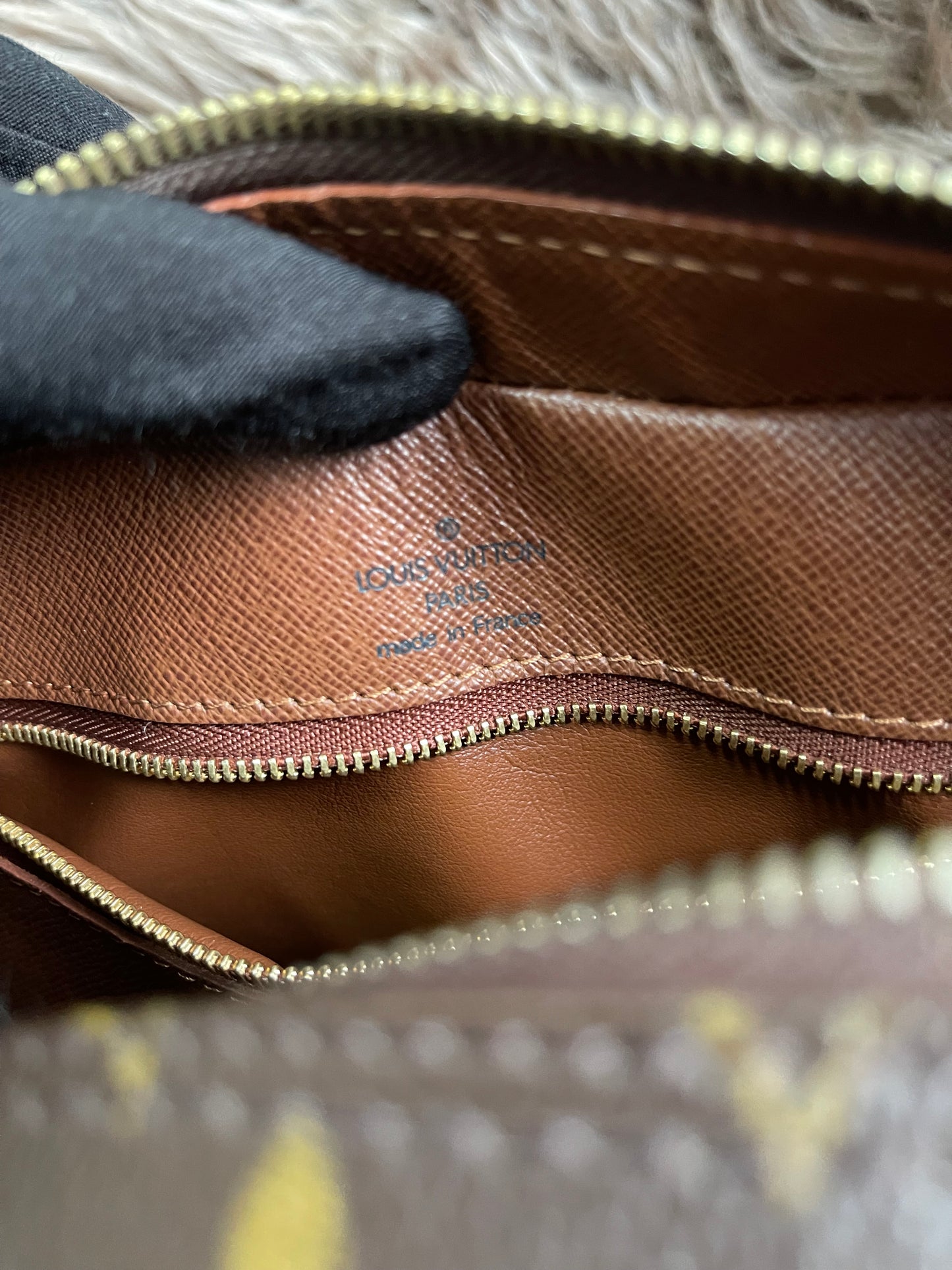 Preloved Louis Vuitton 2005 Nil messenger bag