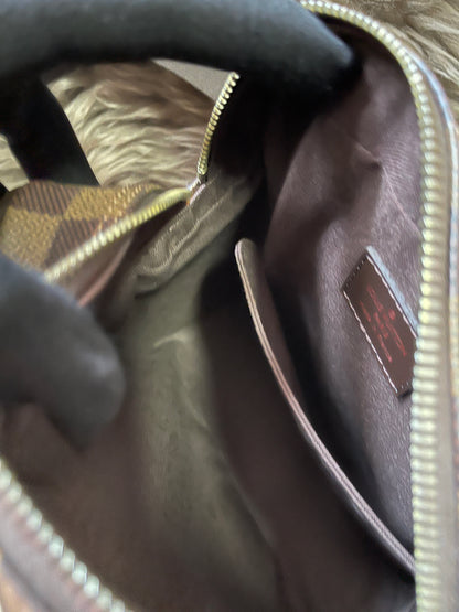 BIG DROP!! Preloved Louis Vuitton 2004 Olav PM shoulder bag