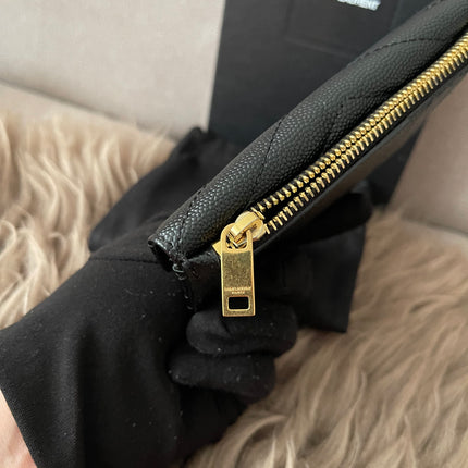 Preloved Authentic SAINT LAURENT Fragments zipped card case with flap