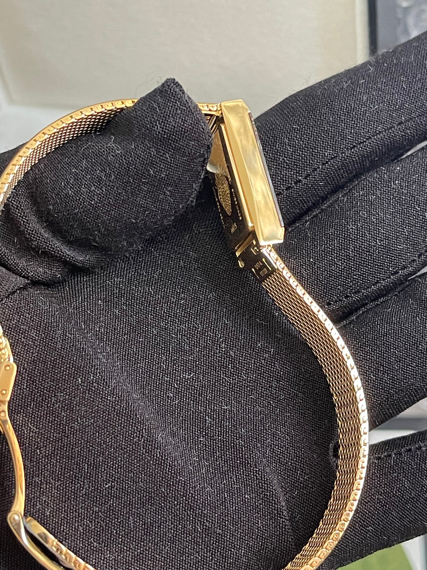 Preloved G-Frame watch