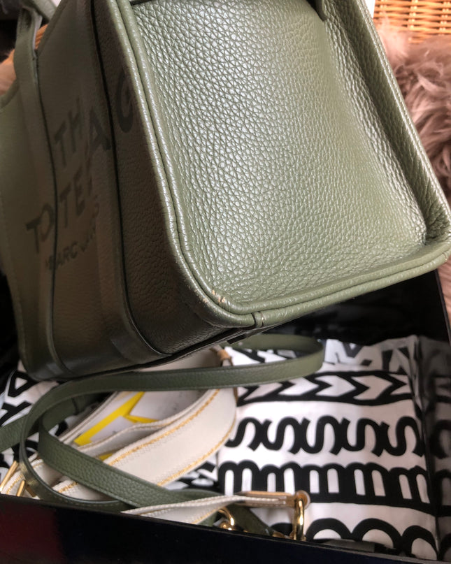 Preloved Marc Jacobs the medium leather tote bag in Green