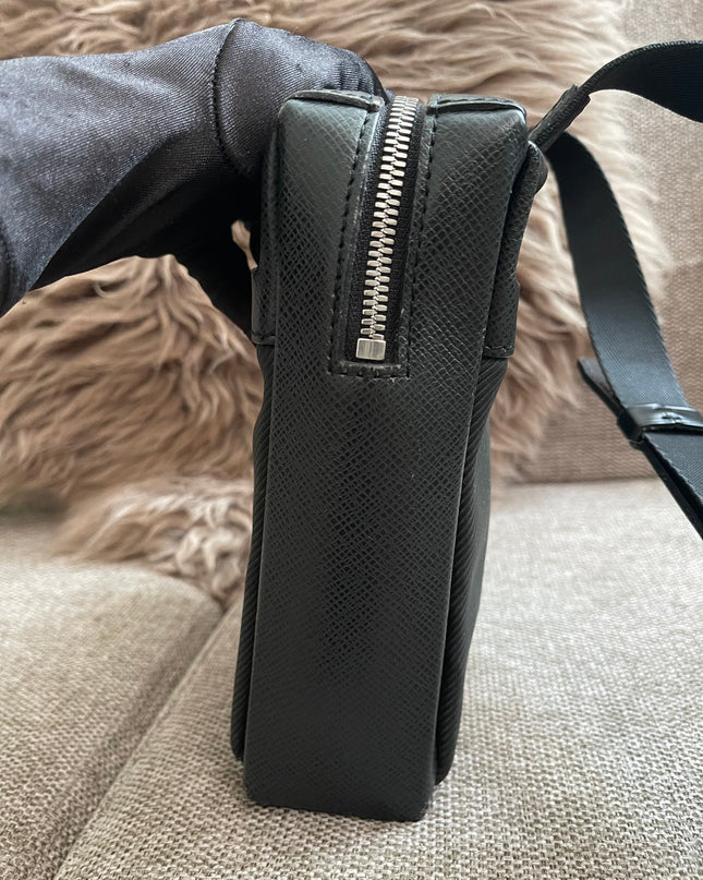 Preloved Authentic Louis Vuitton Taiga Leather Crossbody Bag – Épicéa Green, Silver Hardware