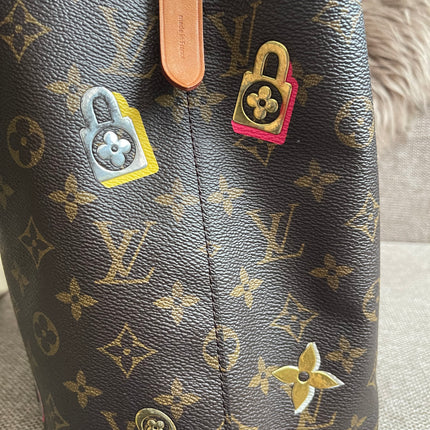 Preloved Authentic Louis Vuitton NéoNoé BB — Monogram Love Lock (Limited Edition)