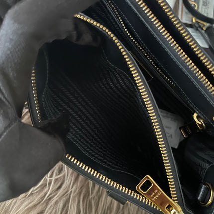 Preloved Authentic Small Prada Galleria Saffiano leather bag