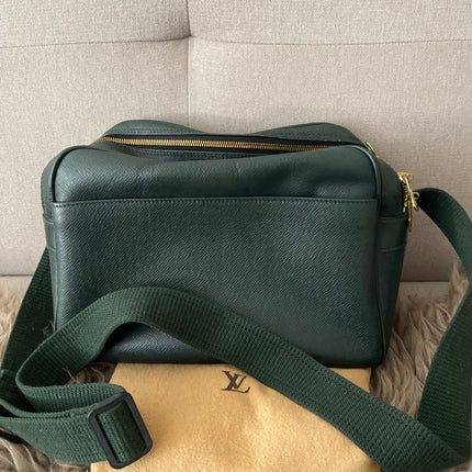 Preloved Authentic Louis Vuitton Green Taiga Leather Reporter PM Messenger Bag