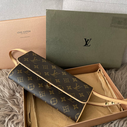 Preloved Authentic Louis Vuitton Monogram Pochette Twin PM cross body bag