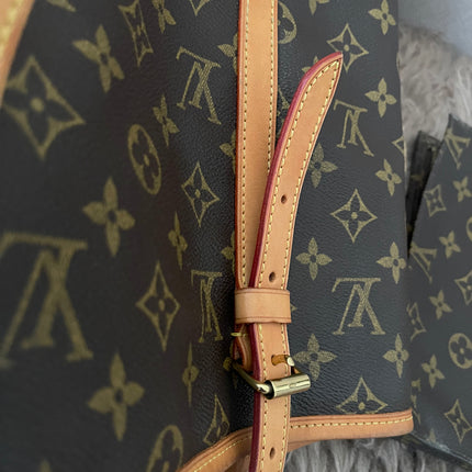 Preloved Authentic Rank B- Louis Vuitton Pre-Owned 2004 GM monogram bucket bag